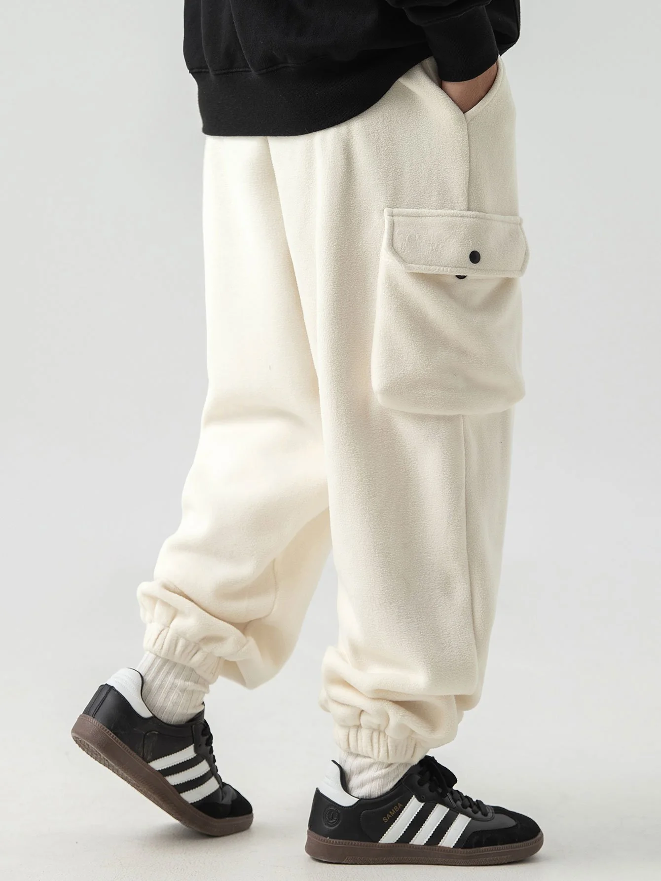Polarfleece Cargo Jogginghose - Image 3