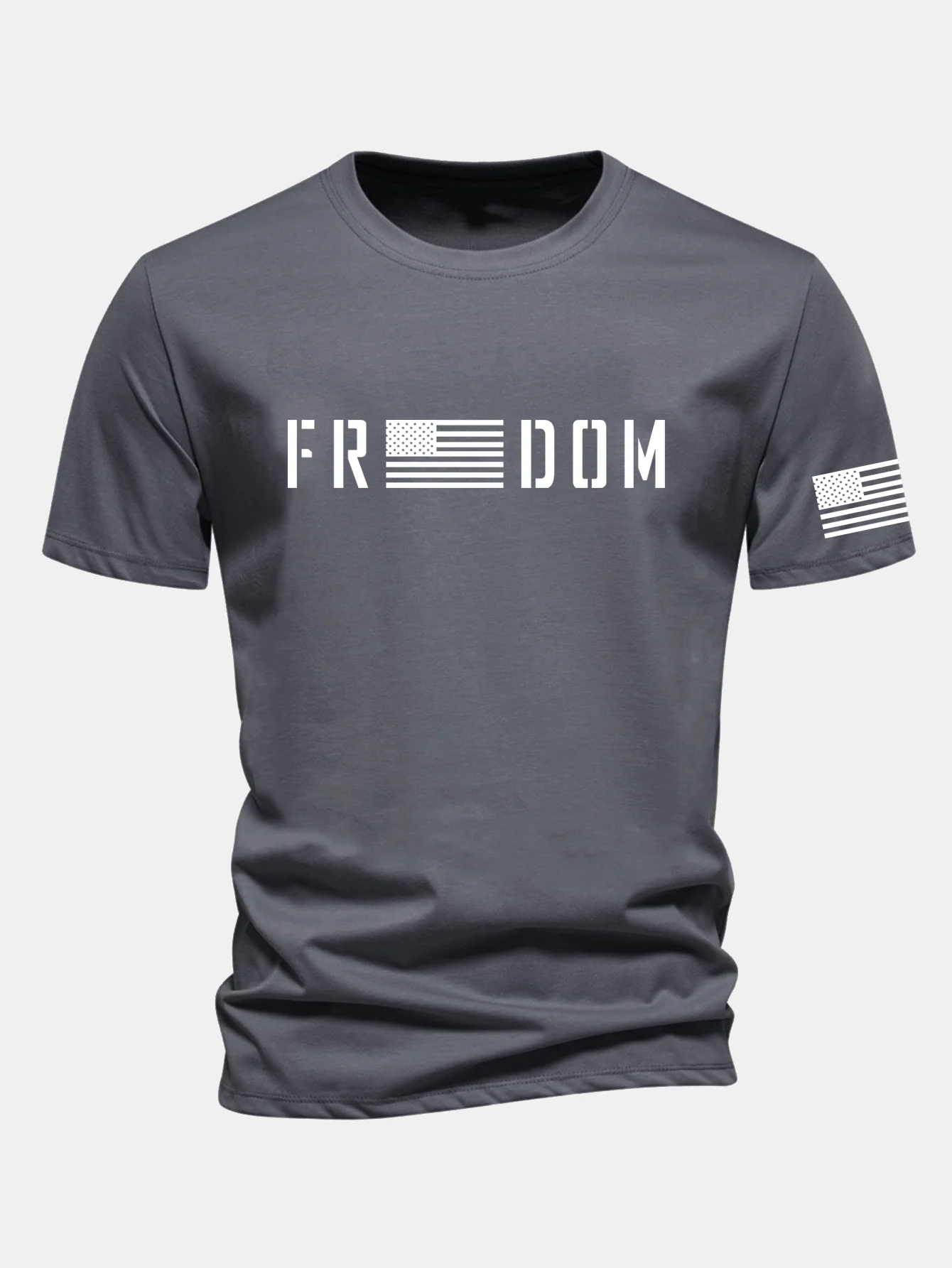 Regular Fit T-Shirt aus Baumwolle mit amerikanischer Flagge und Freedom-Print - Image 13