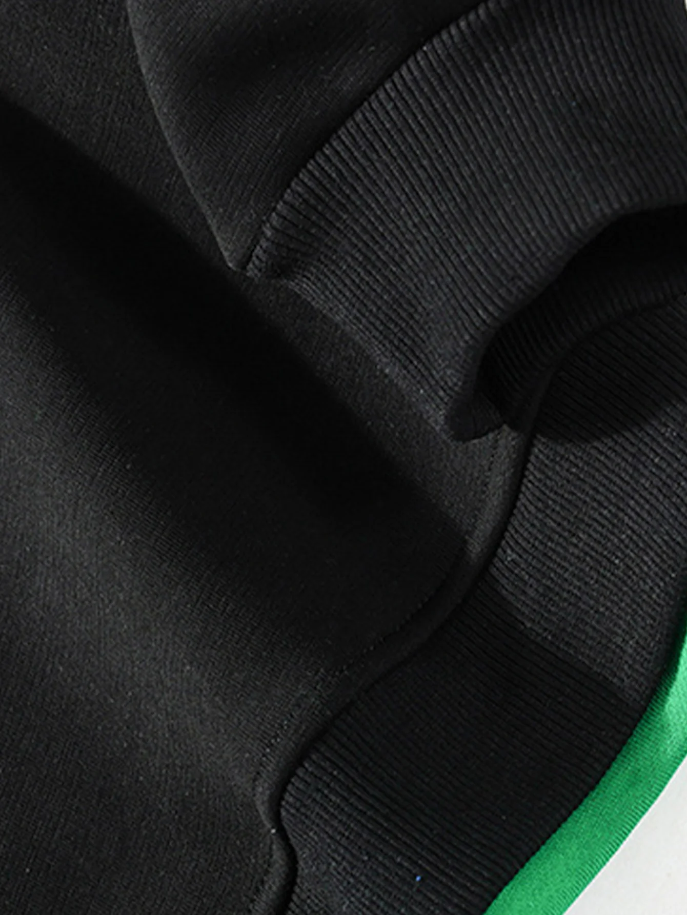 Locker sitzendes 2-in-1 Sweatshirt mit Rundhalsausschnitt - Image 13