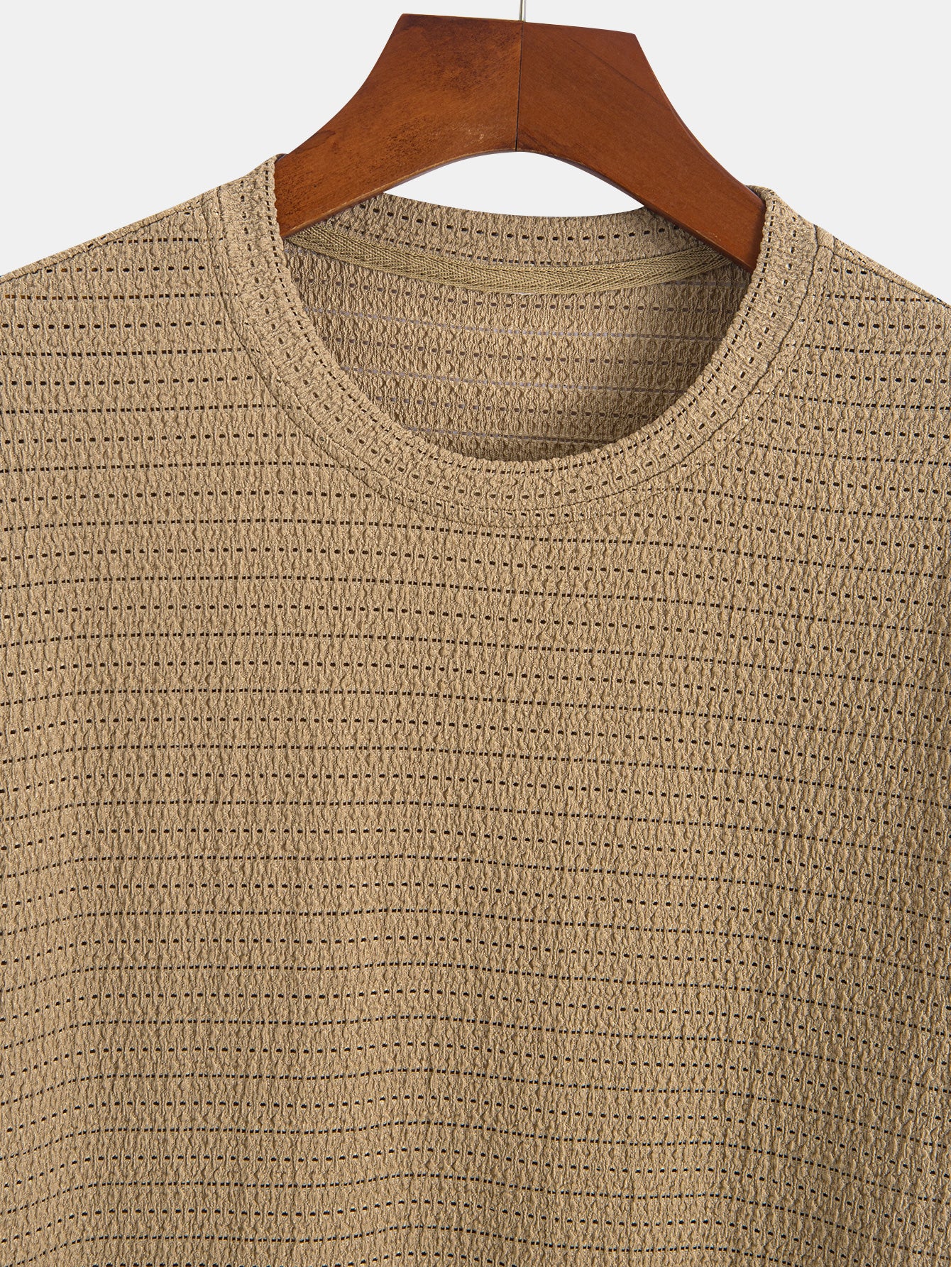 Entspannt sitzendes gestreiftes strukturiertes T-Shirt - Image 7