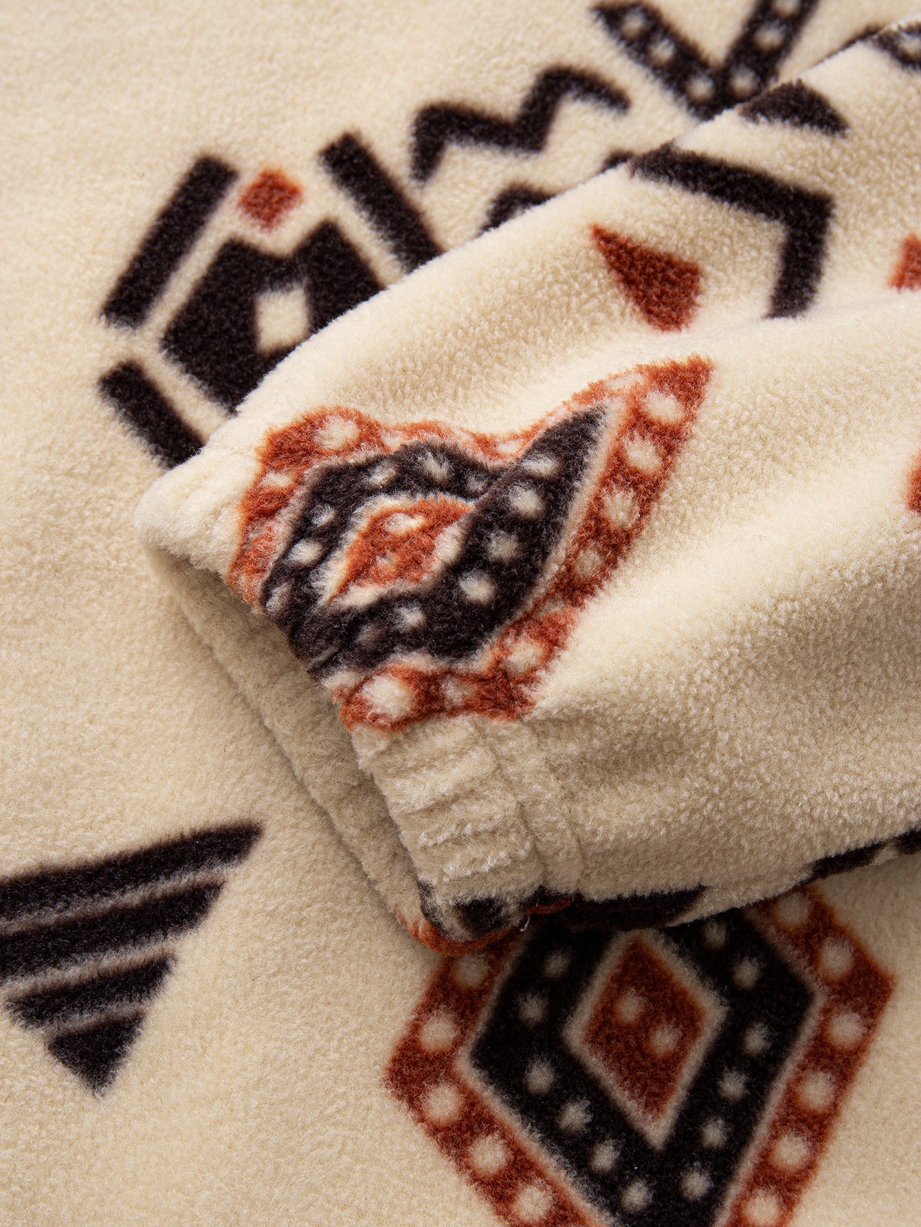 Relax Fit Tribal Geometry Teddy Hoodie & Shorts - Image 13
