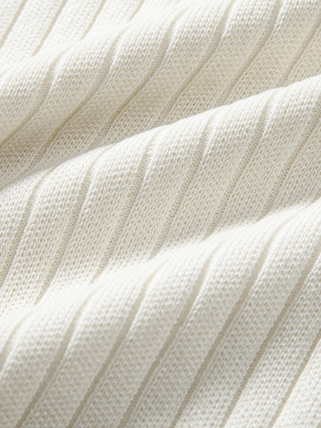 Ribbed Mock Neck Knit T-Shirt - Image 13