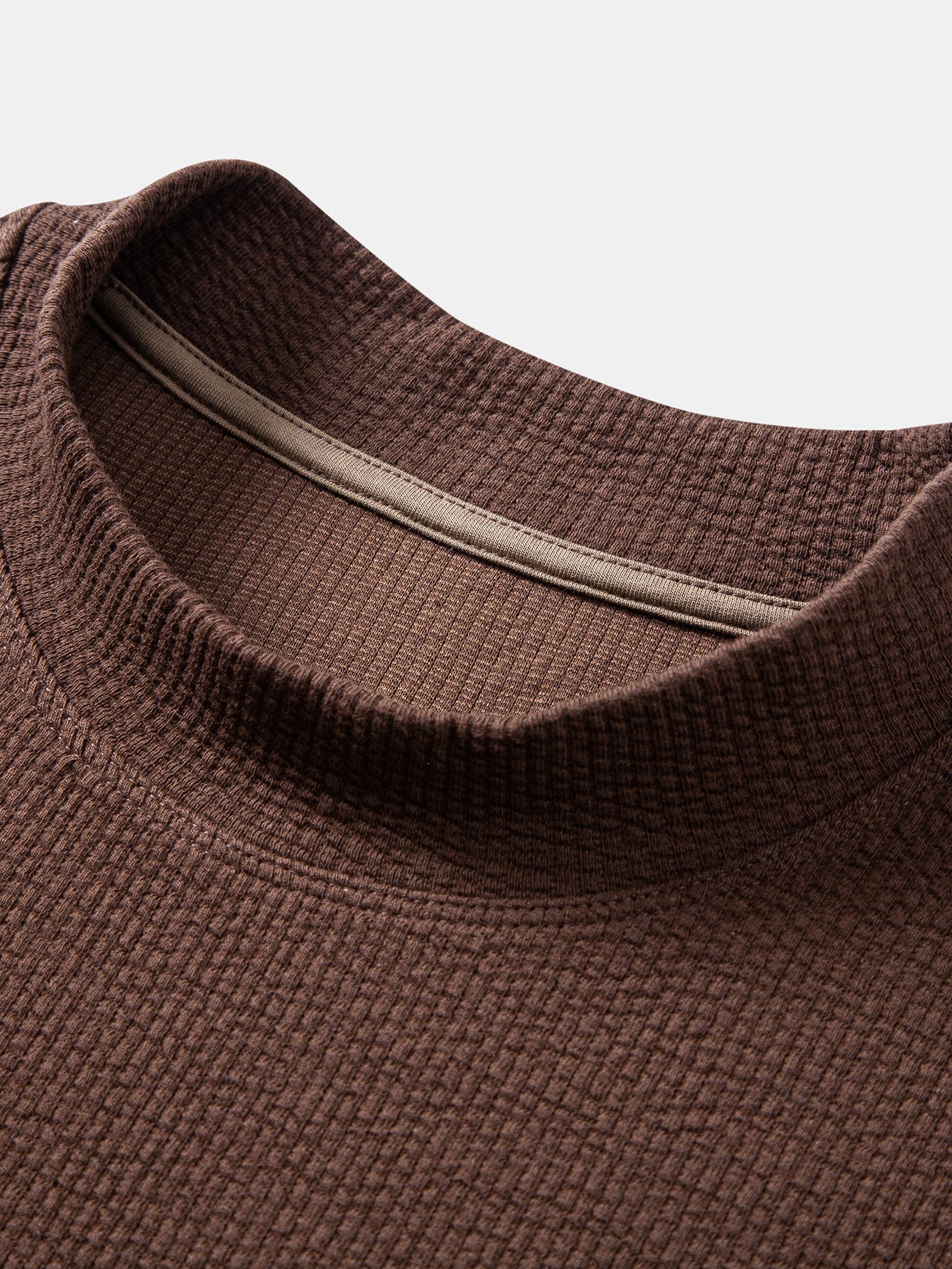 Ribbed Mock Neck T-Shirt - Image 12