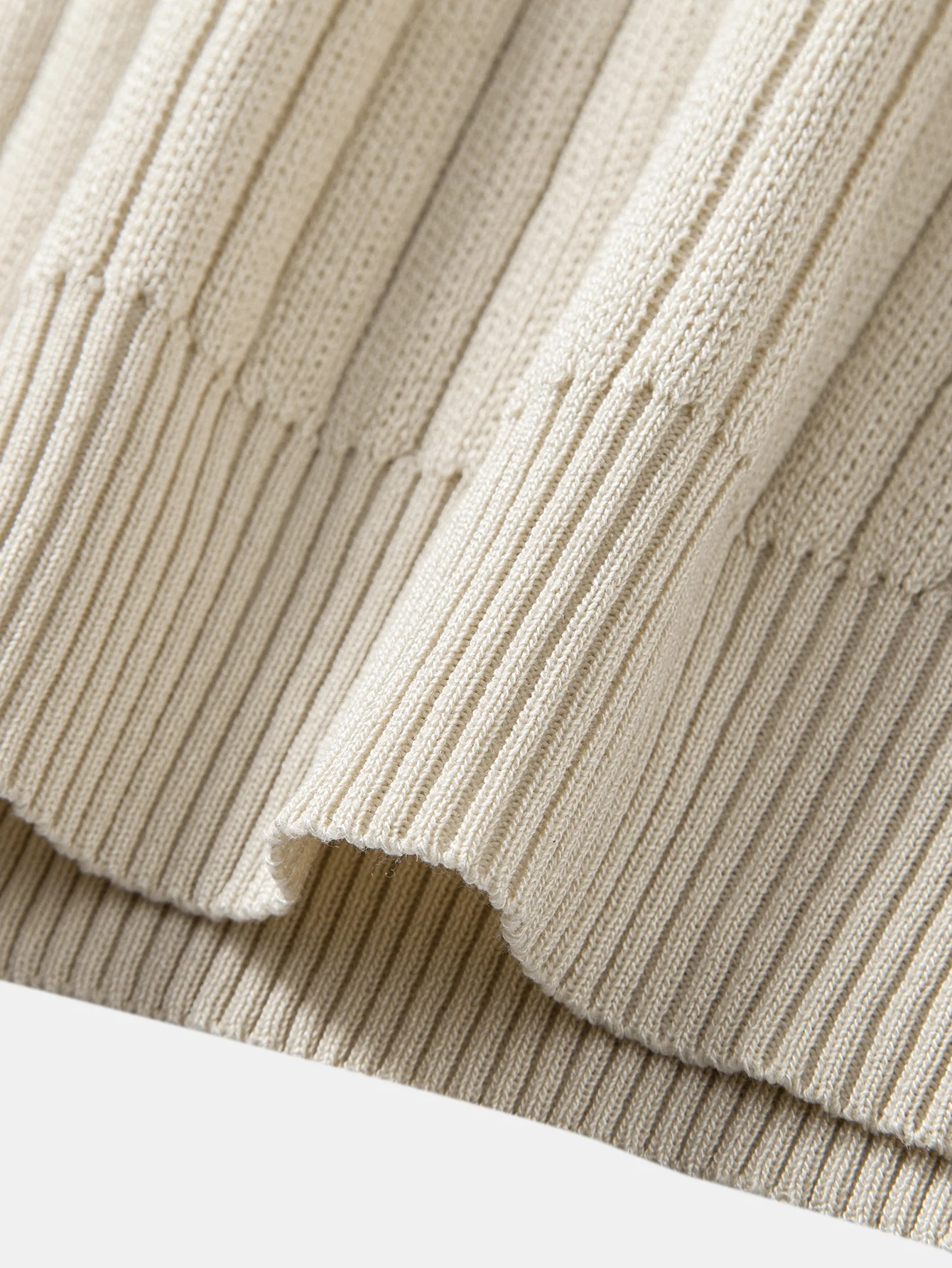 Ribbed Quarter Zip Knit Polo - Image 17
