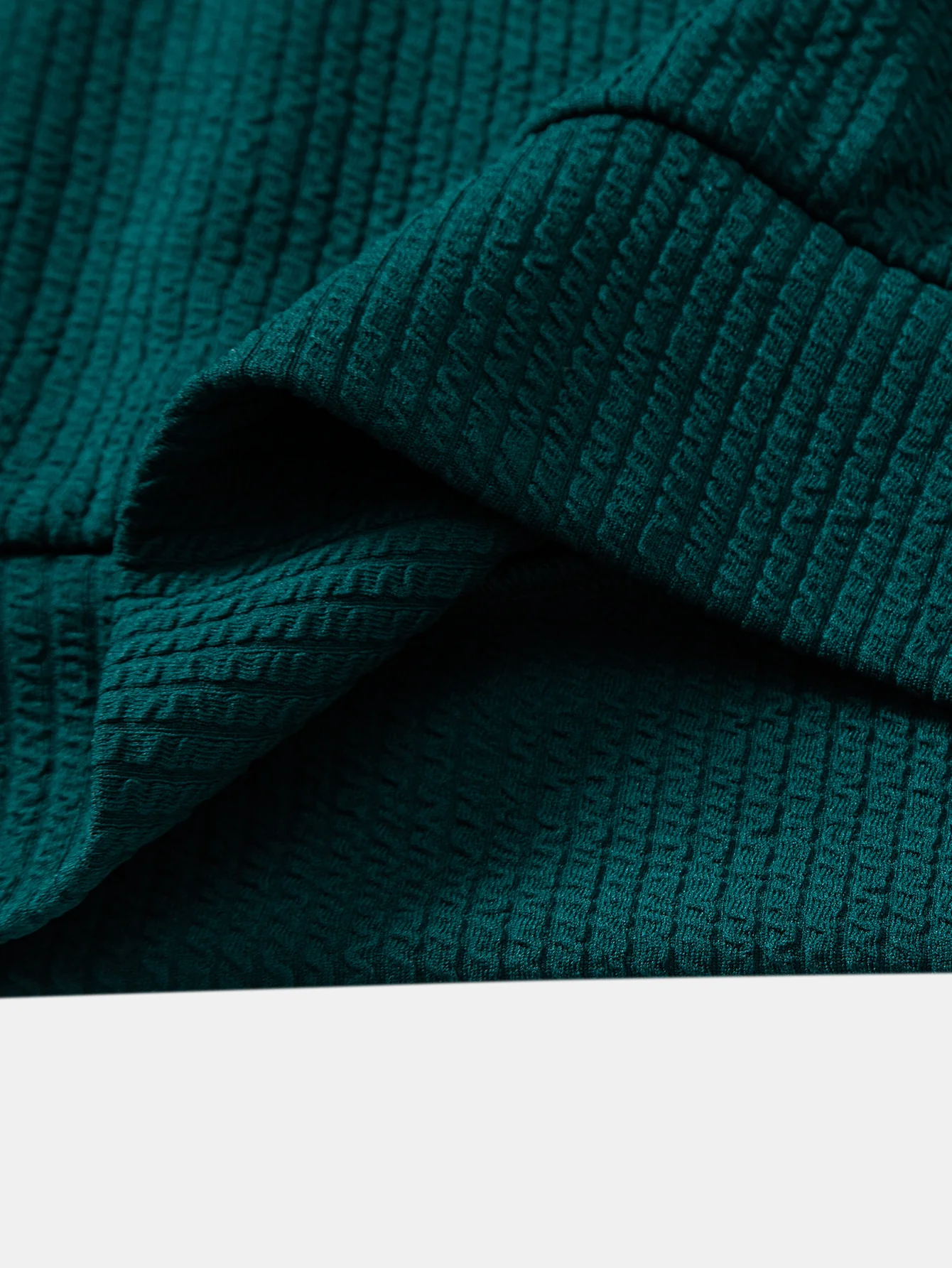 Geripptes strukturiertes Sweatshirt mit Rundhalsausschnitt - Image 10