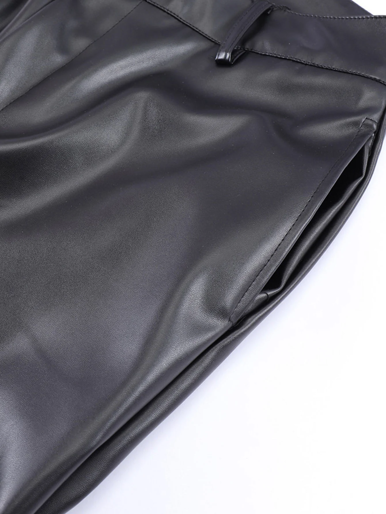 Rüschige PU-Lederhose - Image 11