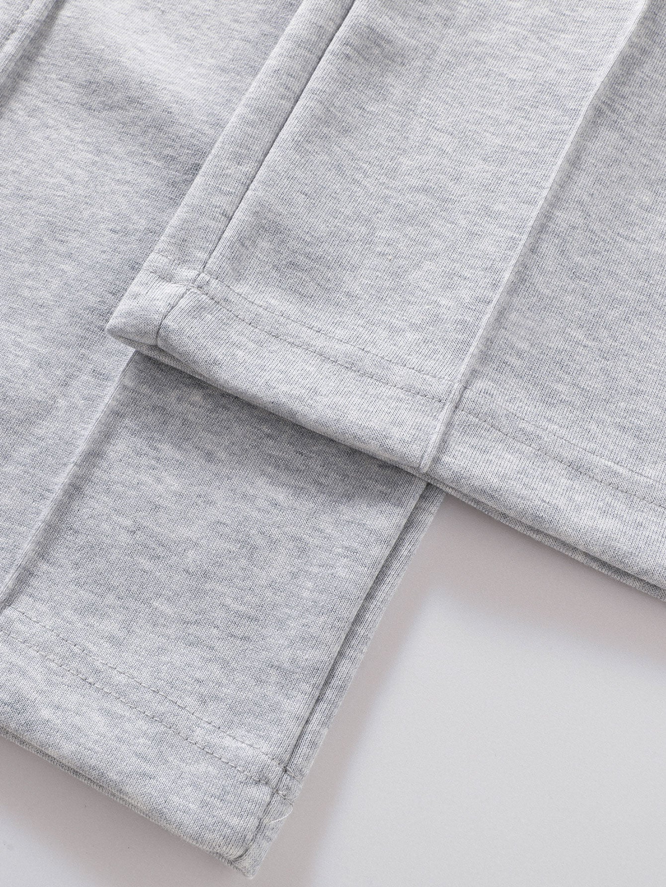 Sweatpants mit geradem Bein, plissierten Biesen und Steppnähten - Image 14