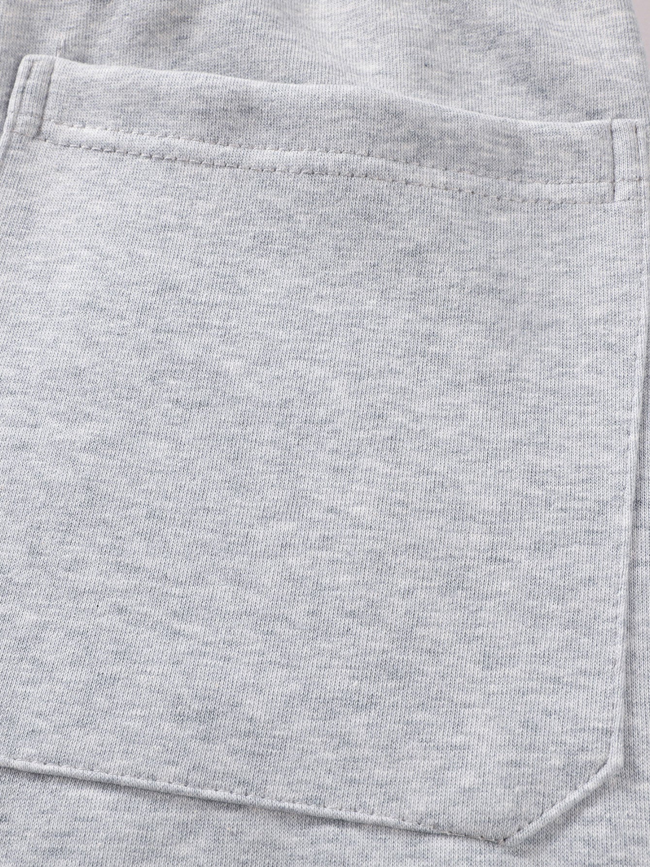 Sweatpants mit geradem Bein, plissierten Biesen und Steppnähten - Image 15