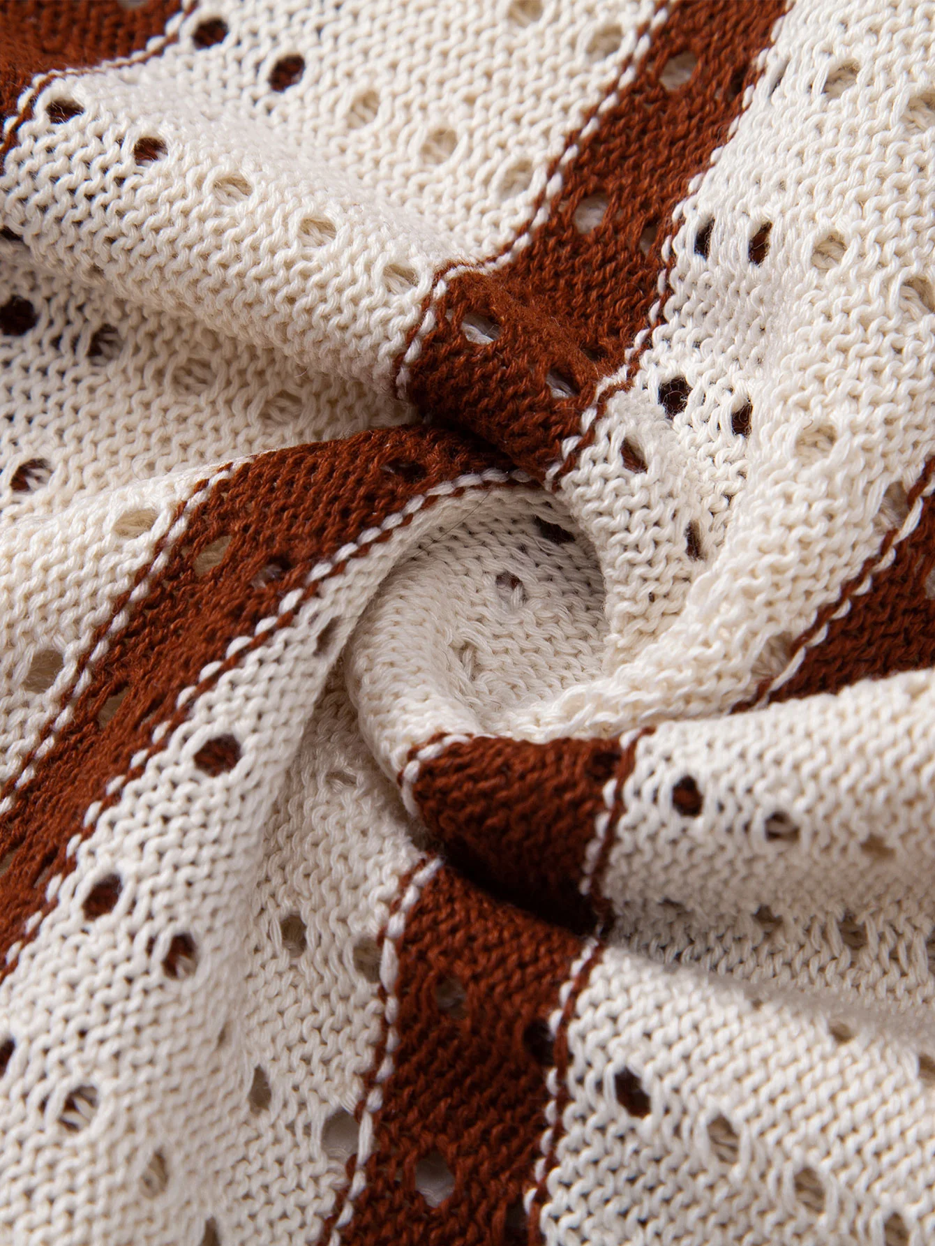 Gestreiftes Ösen-Strickhemd - Image 8