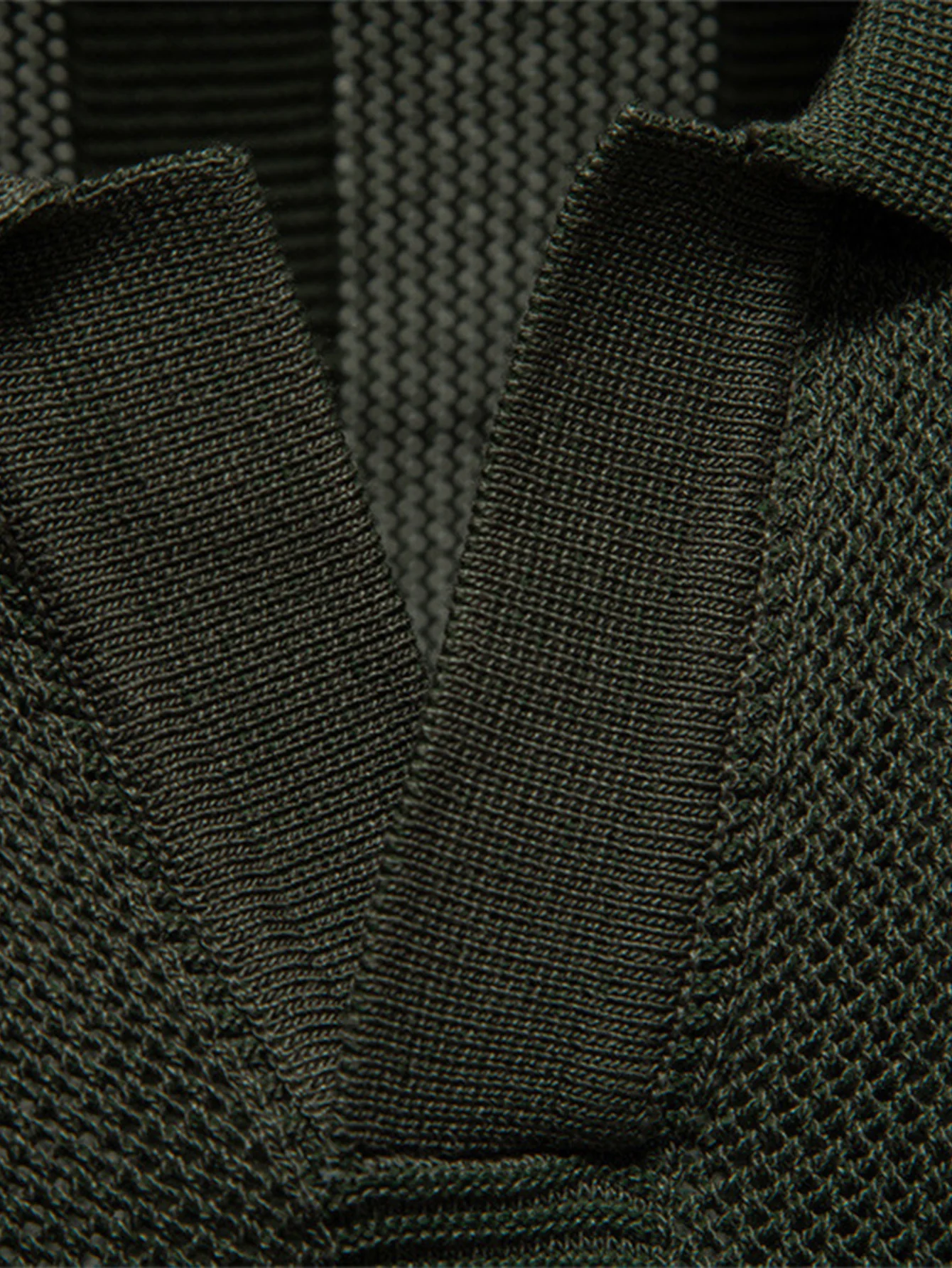 Stripe Hollow Knit V-Ausschnitt Polohemd - Image 5