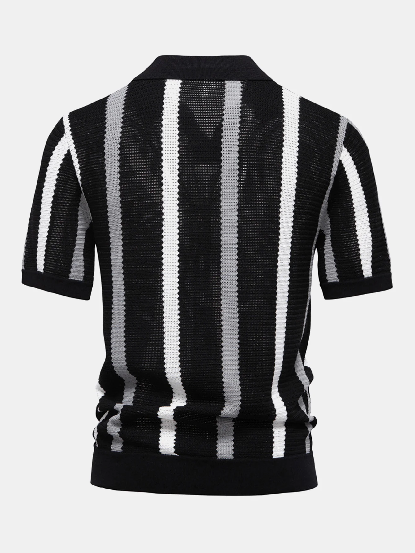 Gestreiftes Strick-Poloshirts mit V-Ausschnitt & Baumwoll-Chino-Shorts - Image 12