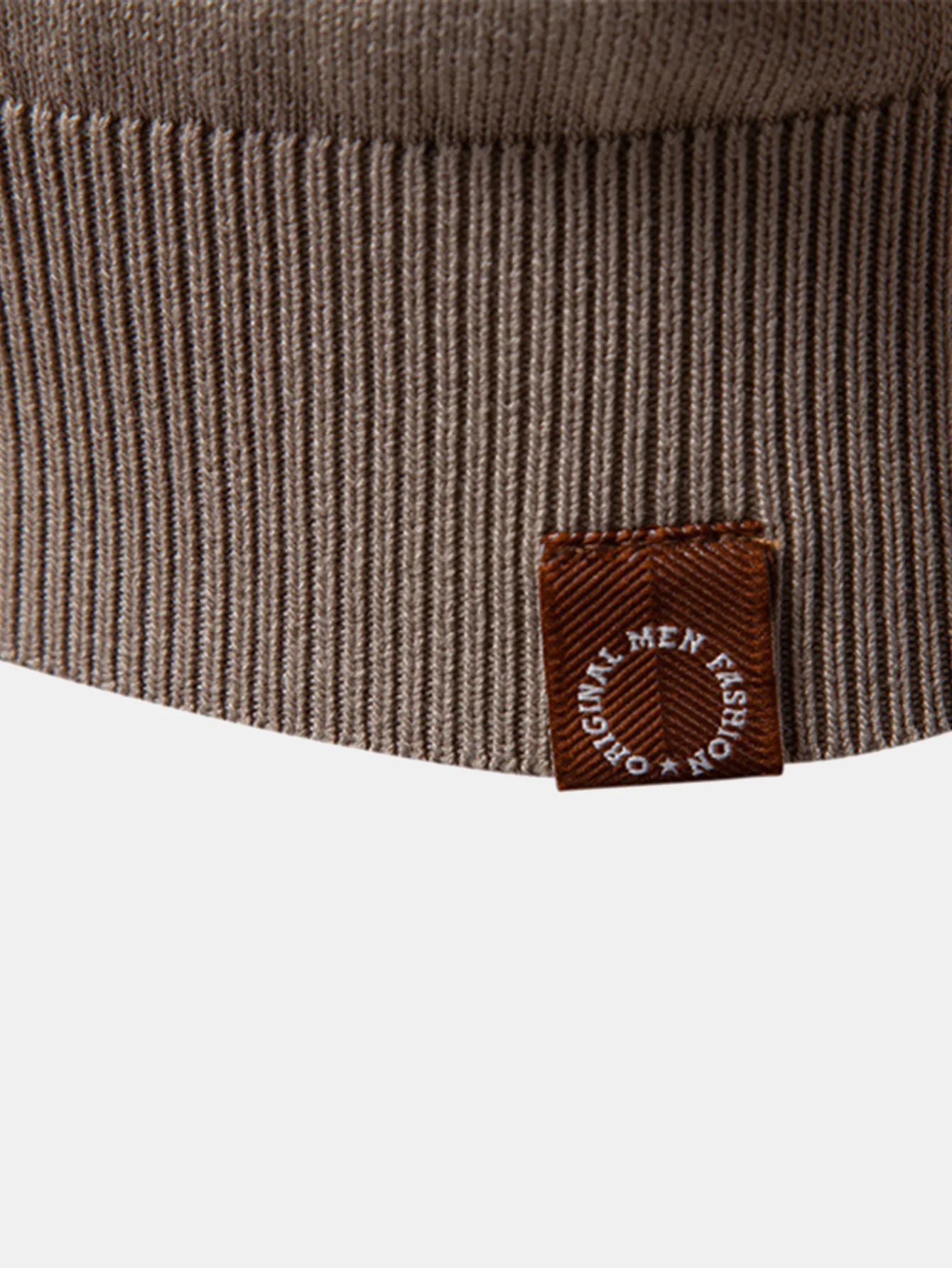 Gestreiftes Strick-Poloshirt mit Reißverschluss - Image 9