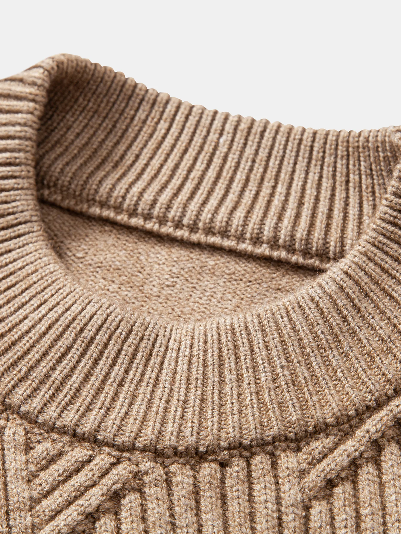 Schwerer gestreifter Strickpullover mit Stehkragen - Image 11