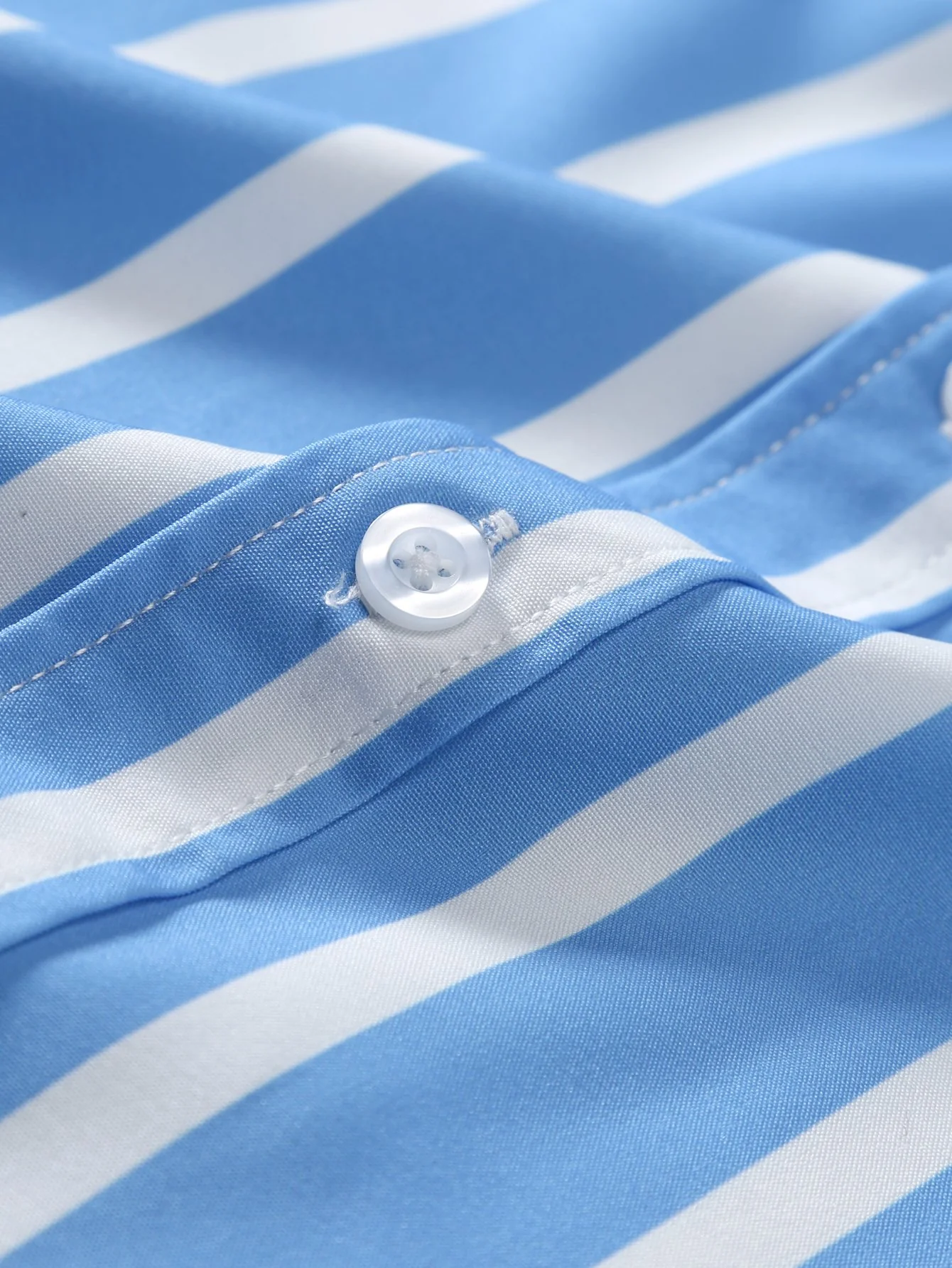 Gestreifte Button-Down Stehkragenbluse - Image 11