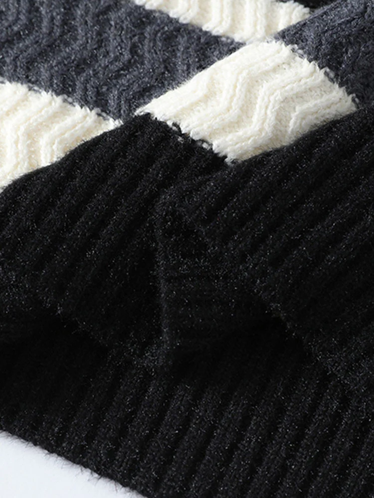 Striped Crew Neck Sweater - Image 7
