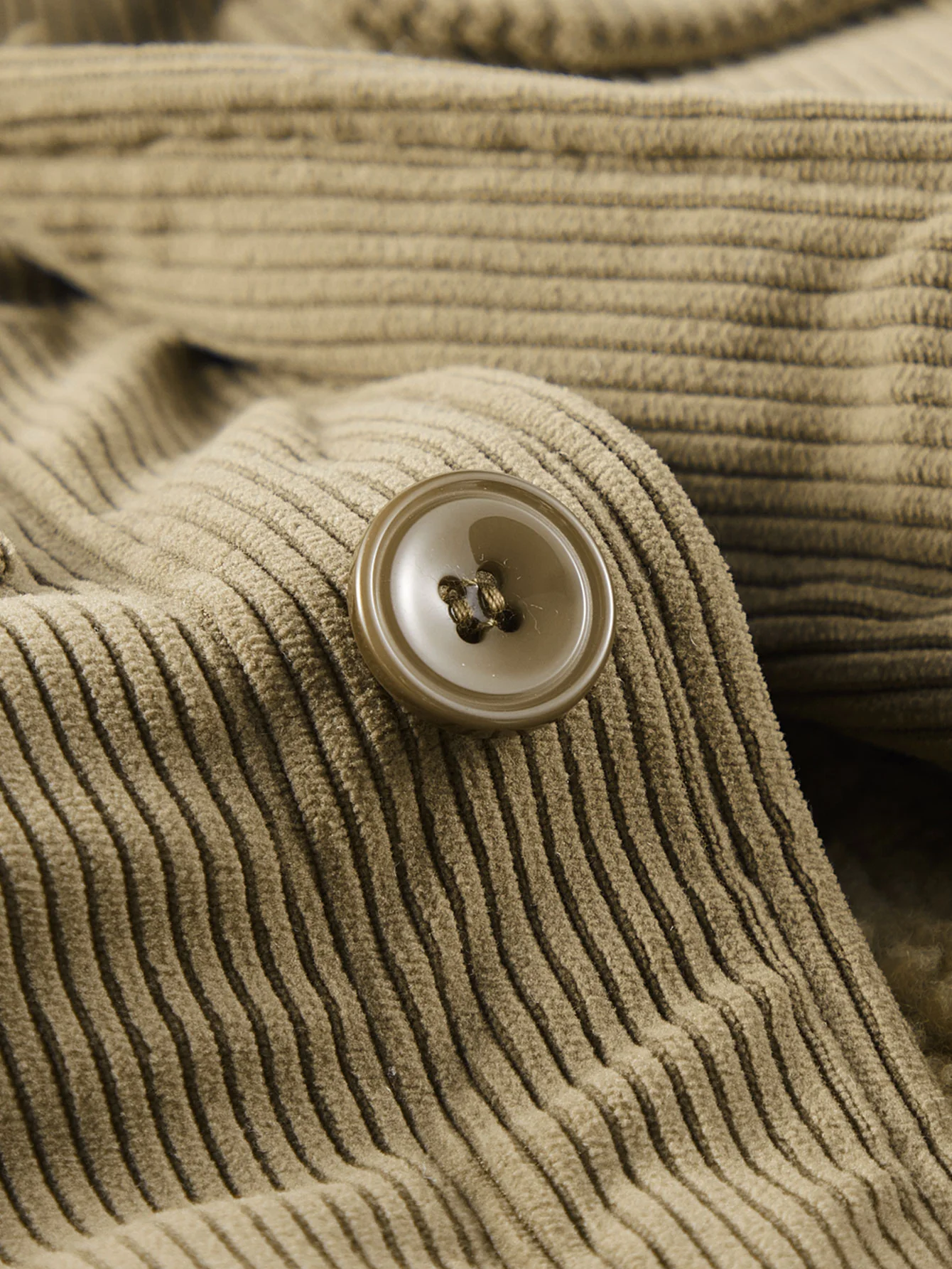 Teddy-Fleecegefütterte Cordjacke mit Knöpfen - Image 7