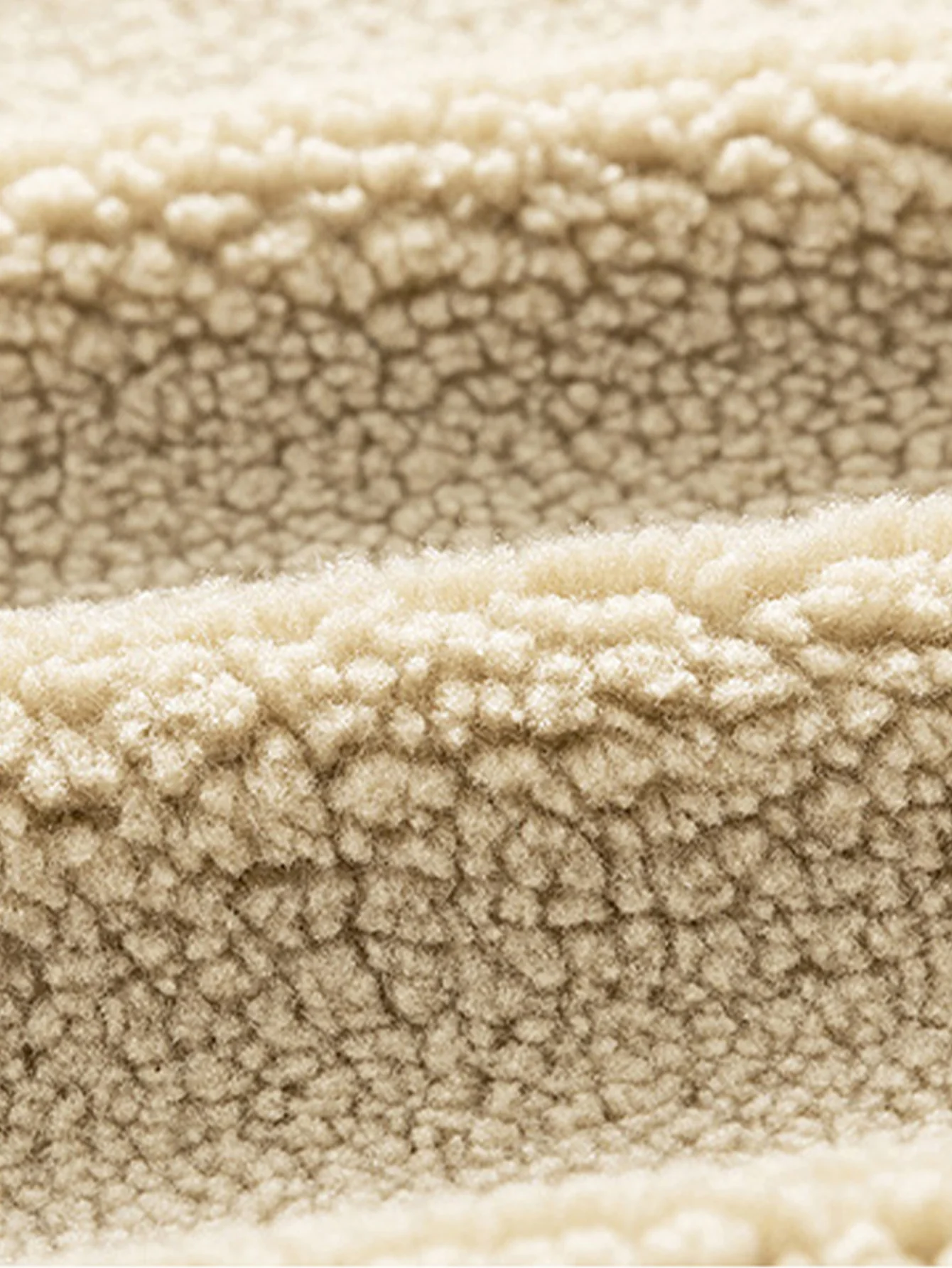 Cordjacke mit Knöpfen und Teddyfutter - Image 12