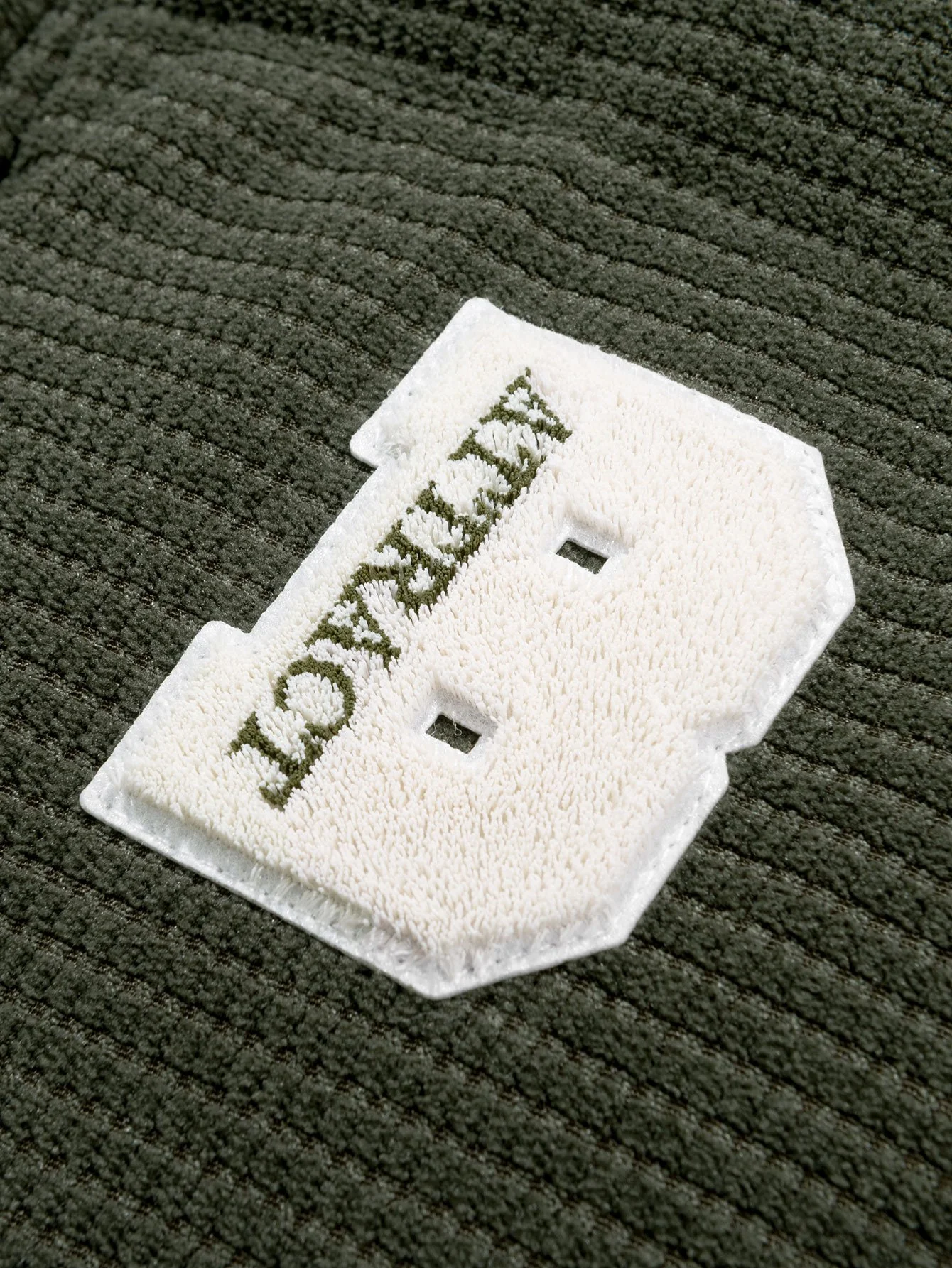 Teddygefütterte Corduroy Kapuzen-Pufferjacke - Image 8
