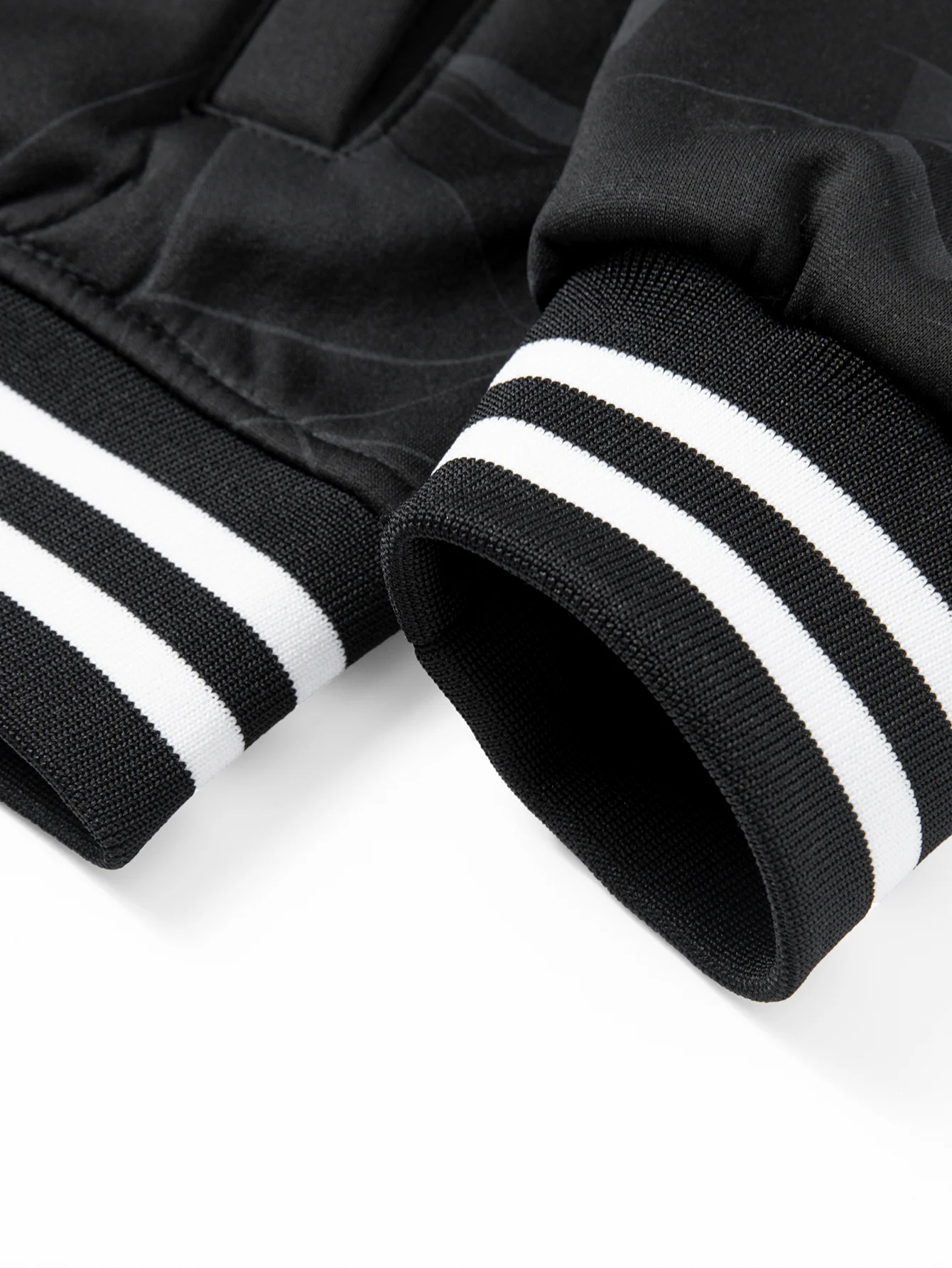 Teddy gefütterte Baseballjacke mit geometrischem Muster - Image 9