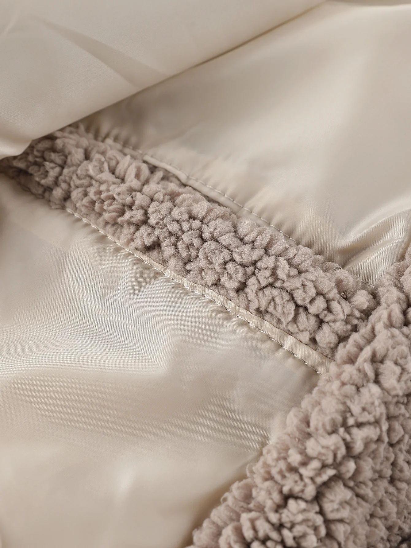Teddy-Taschenjacke - Image 9