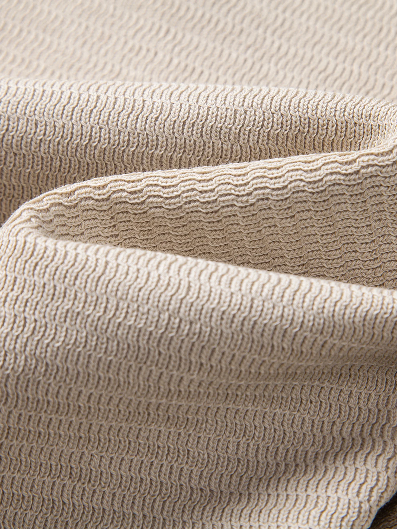 Textured Mock Neck T-Shirt - Image 11