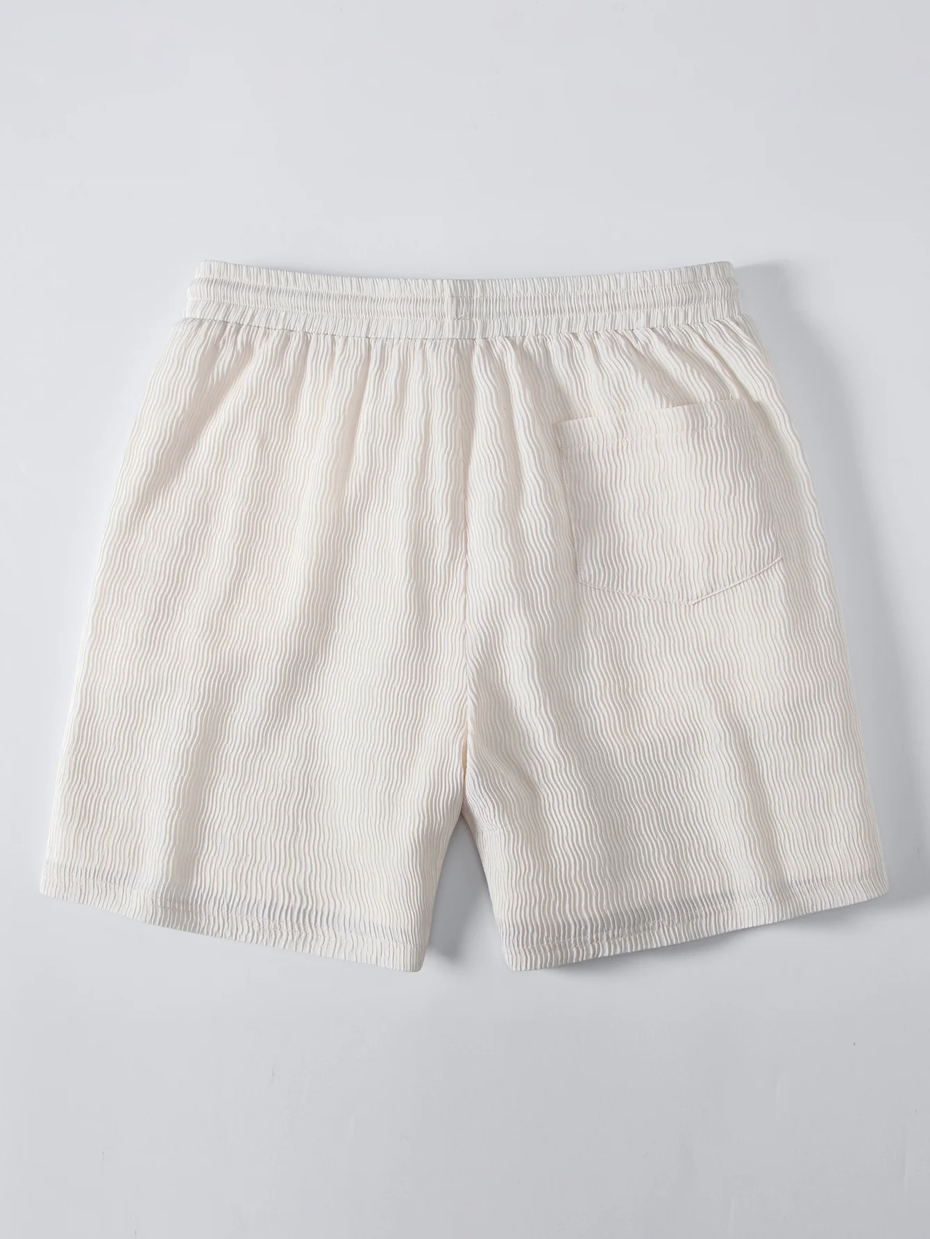 Textured Seersucker Short Sleeve Shirt & Drawstring 6“ Shorts Set - Image 13
