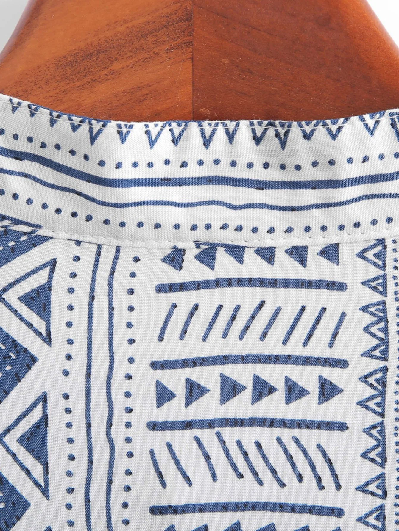 Tribal geometrisches Druck-Halbknopf-Henley-Kragen-Shirt - Image 10