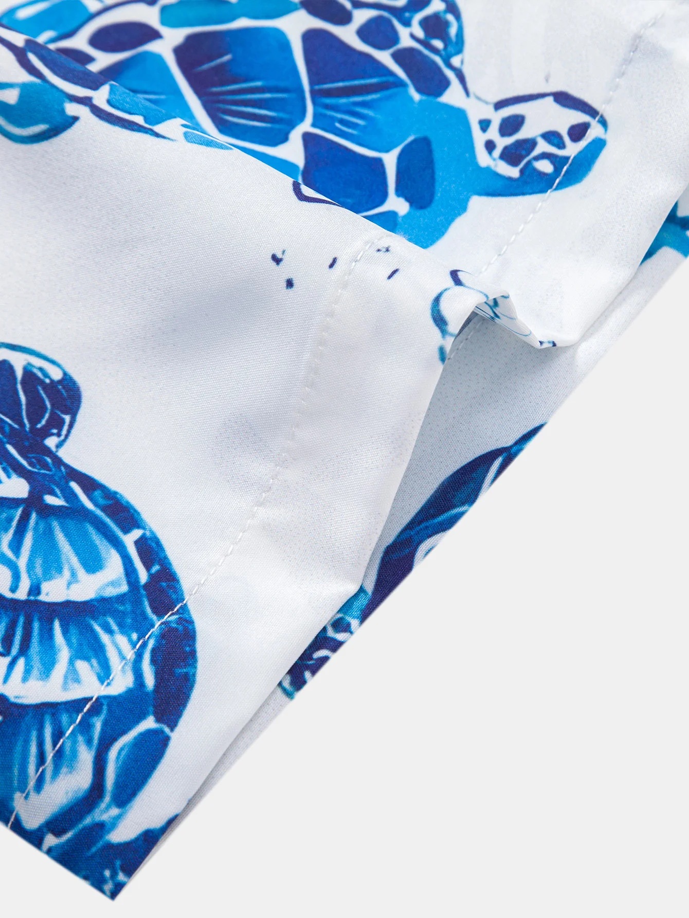 Turtle Print Hemd mit Knöpfen & gestreifte Badeshorts - Image 11