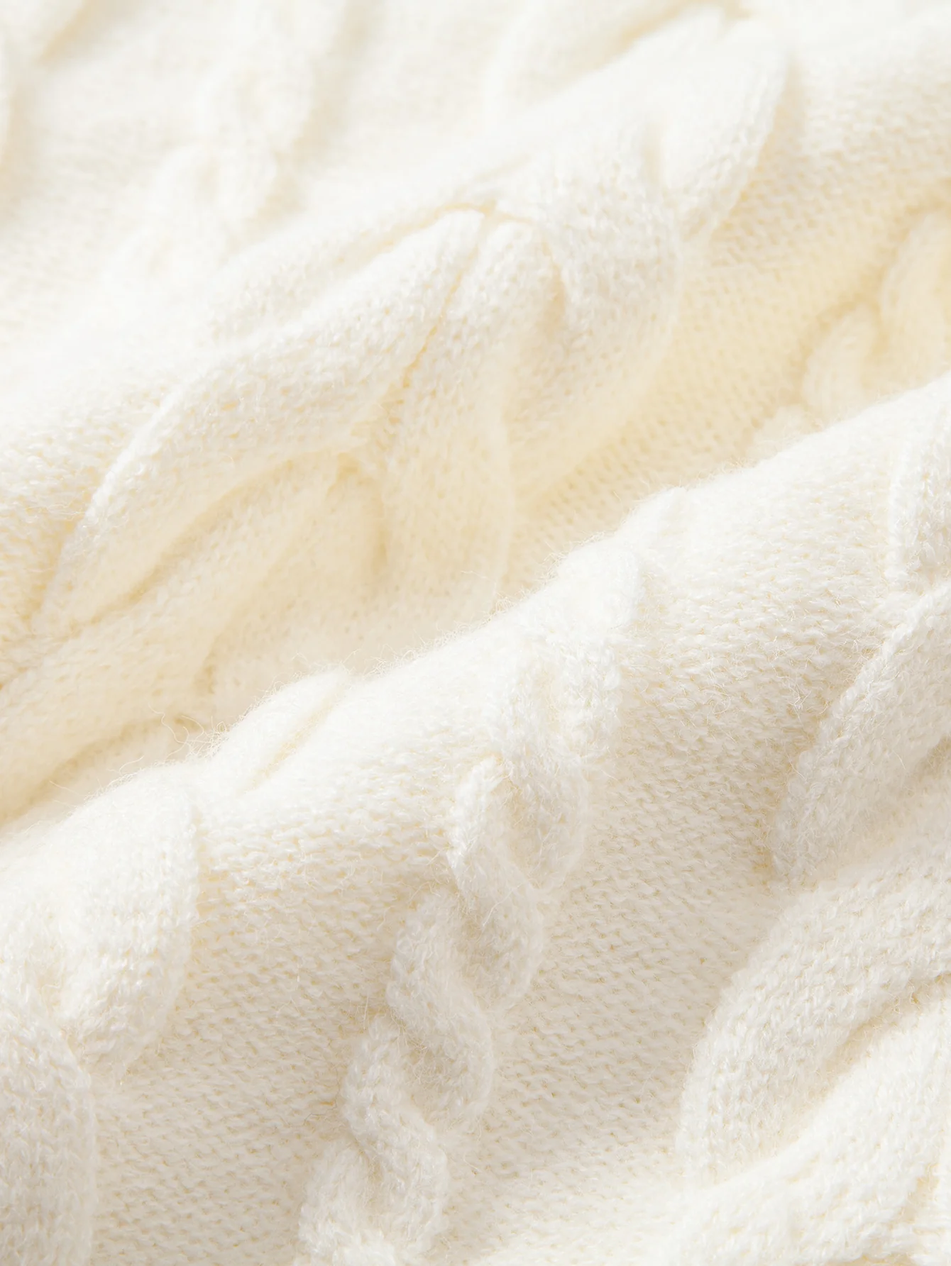 Schwerer Jacquard-Pullover mit Rundhalsausschnitt und Twist-Muster - Image 10