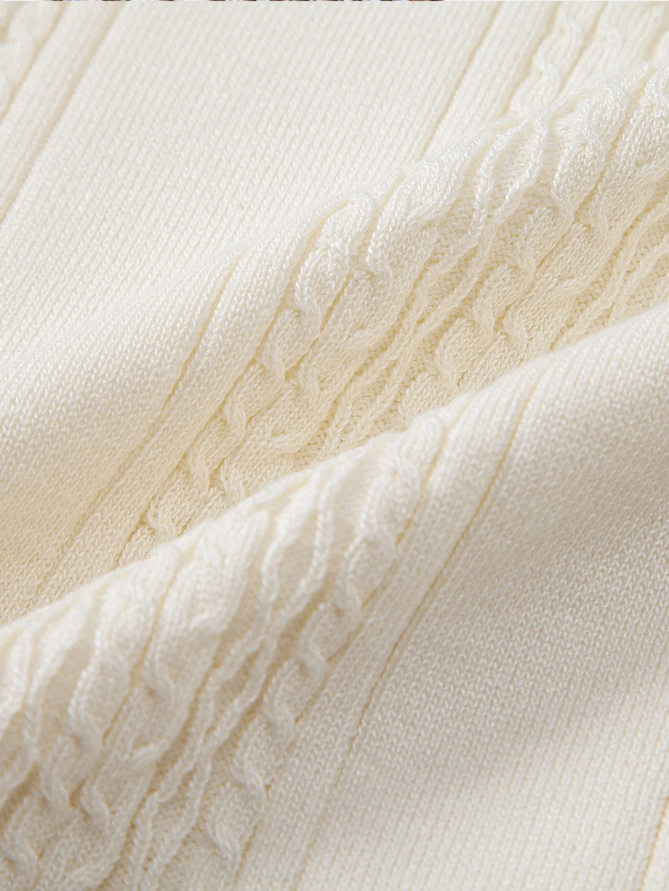 Twist Jacquard Strick-Poloshirts mit Reißverschluss & Slim Fit konisch zulaufende Hose - Image 8