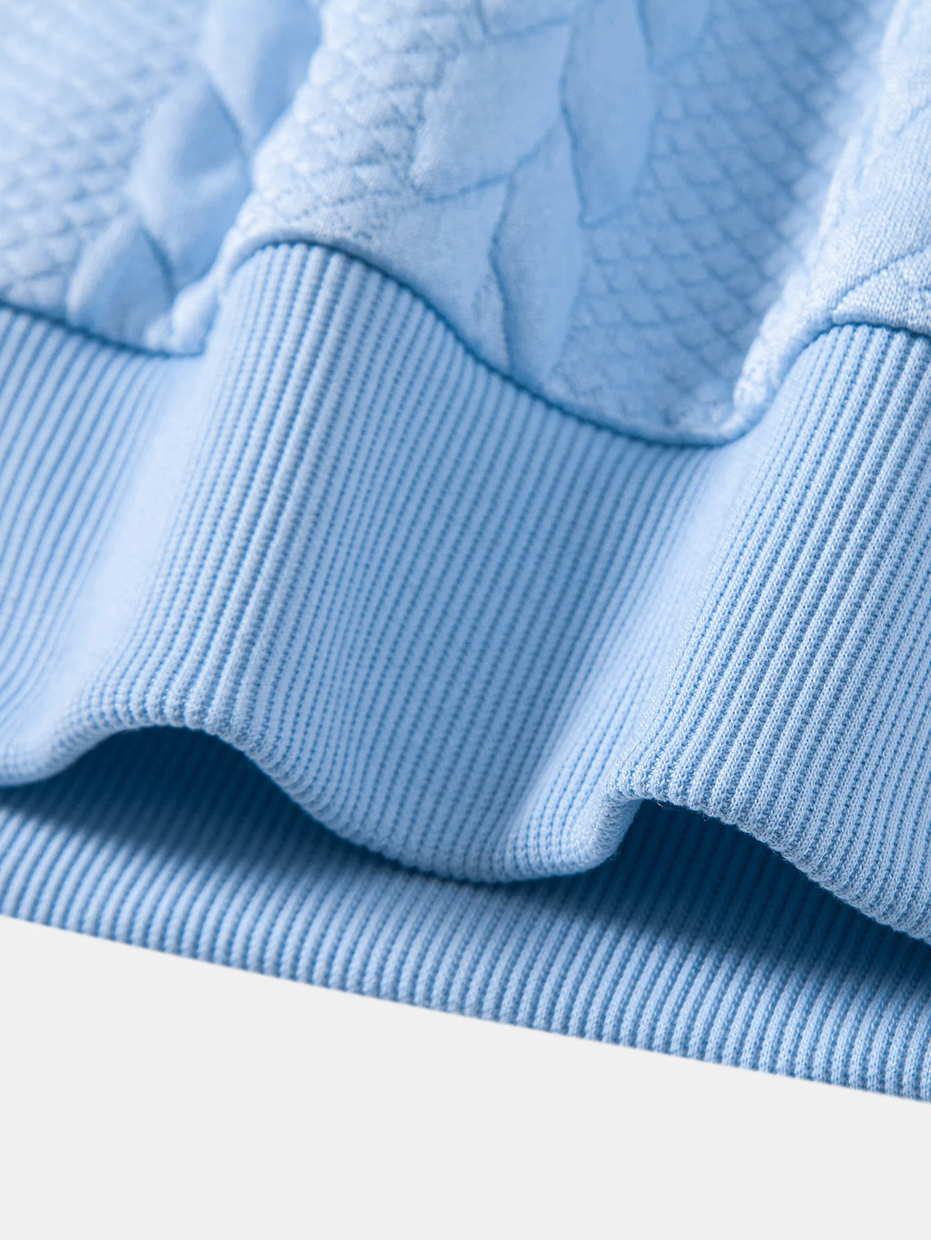 Twist Jacquard V Neck Polo - Image 15