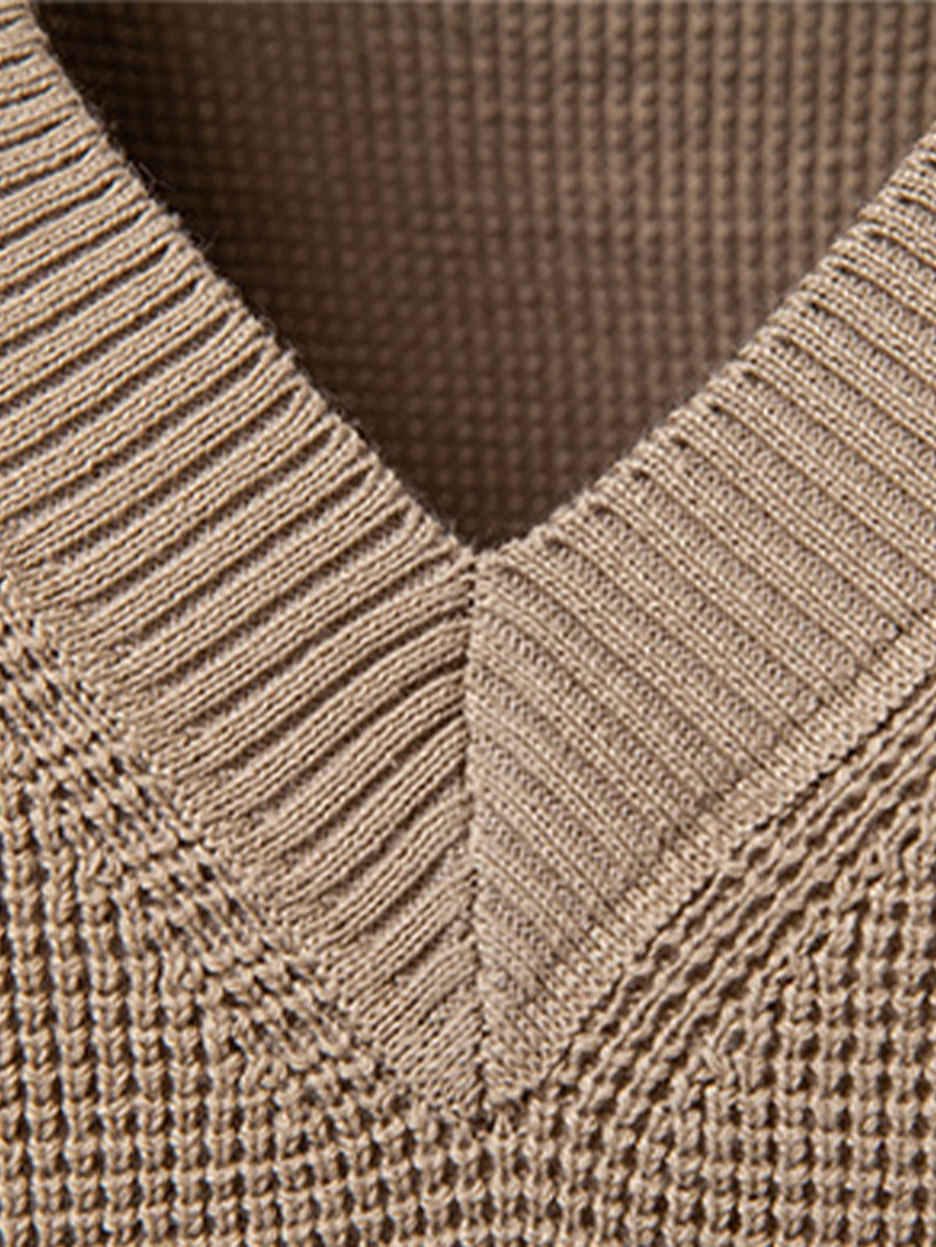 V-Neck Knit Vest - Image 7