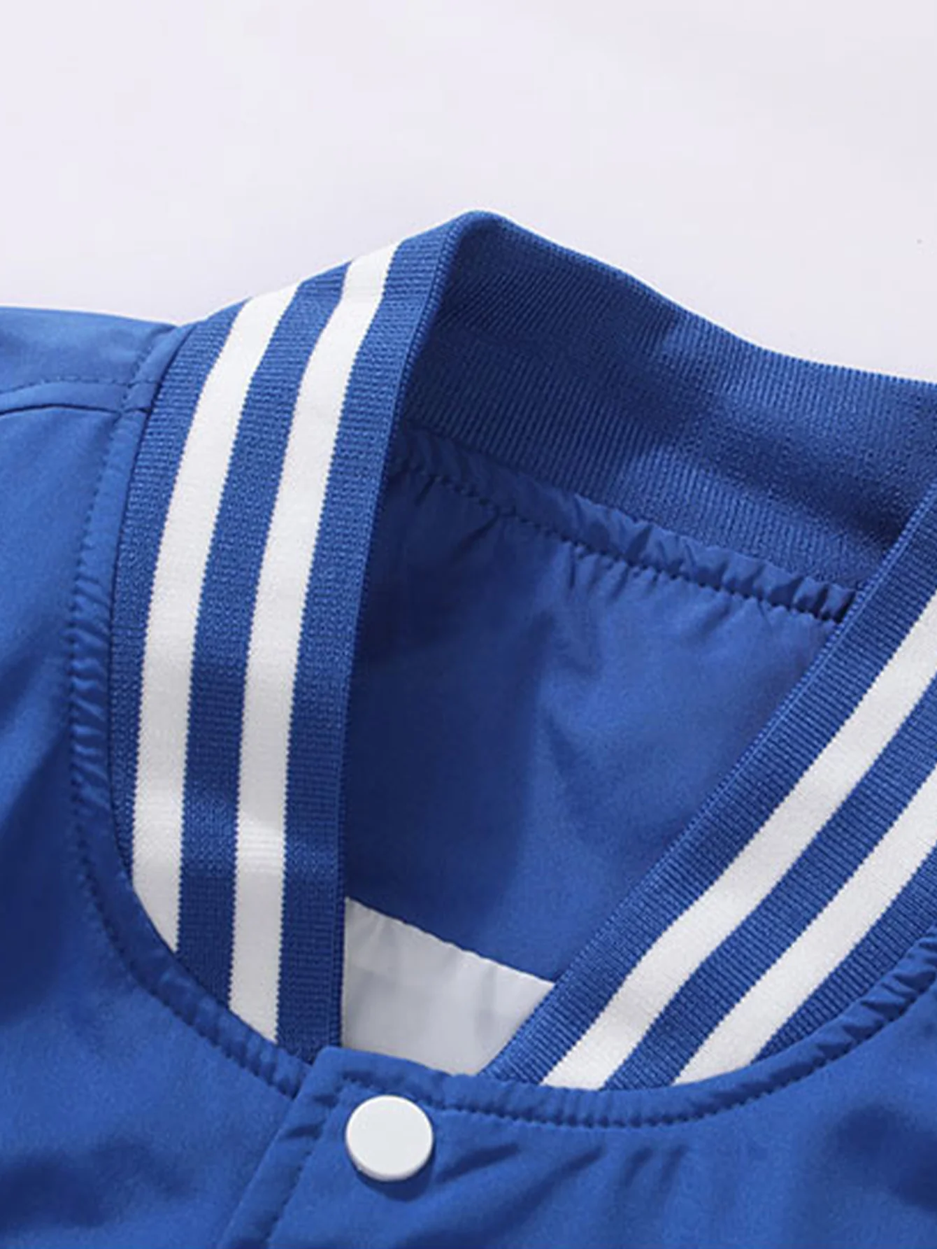 Varsity bestickte Baseballjacke - Image 7