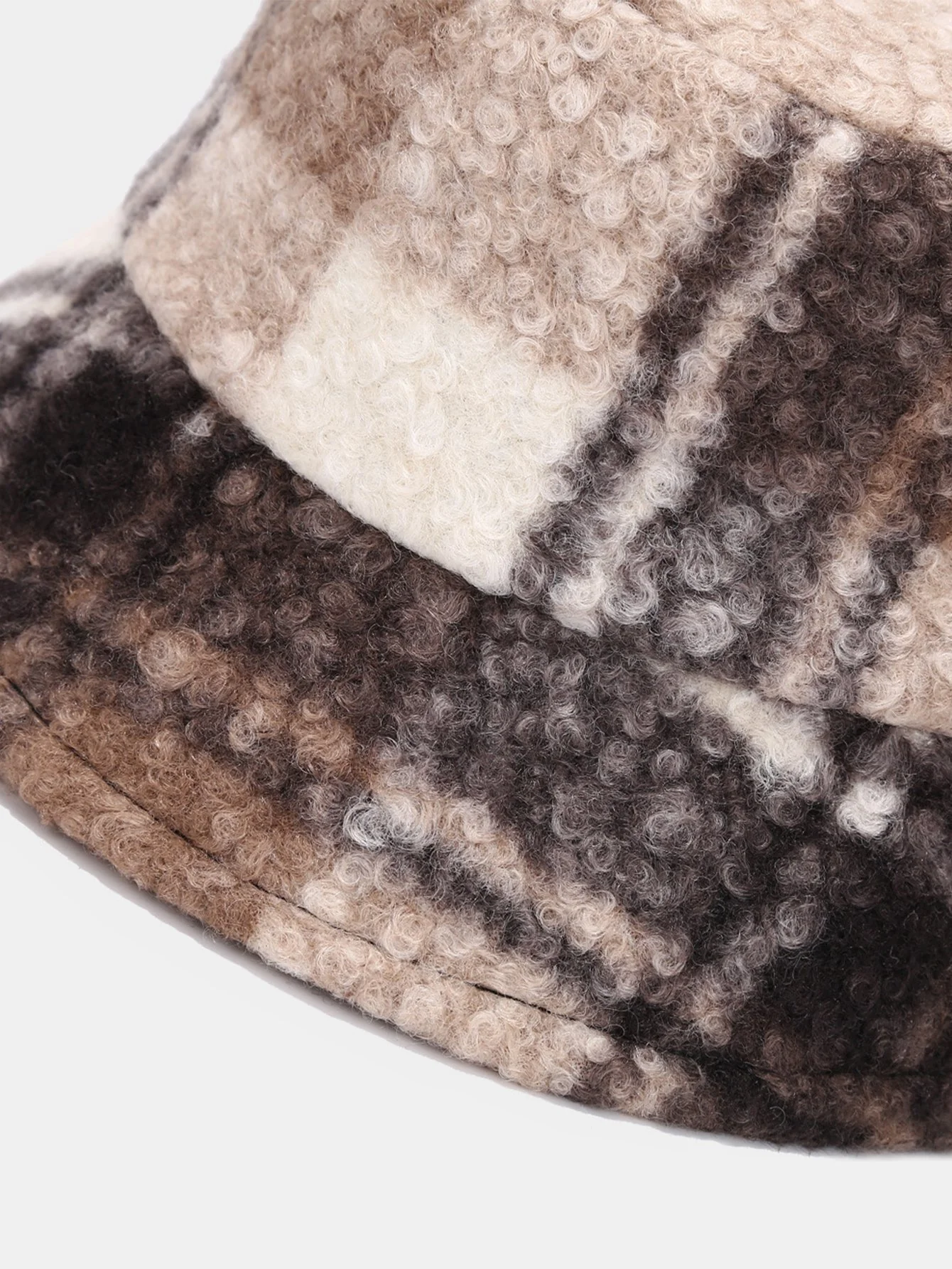 Vintage Teddy Check Warme Bucket Hat - Image 6
