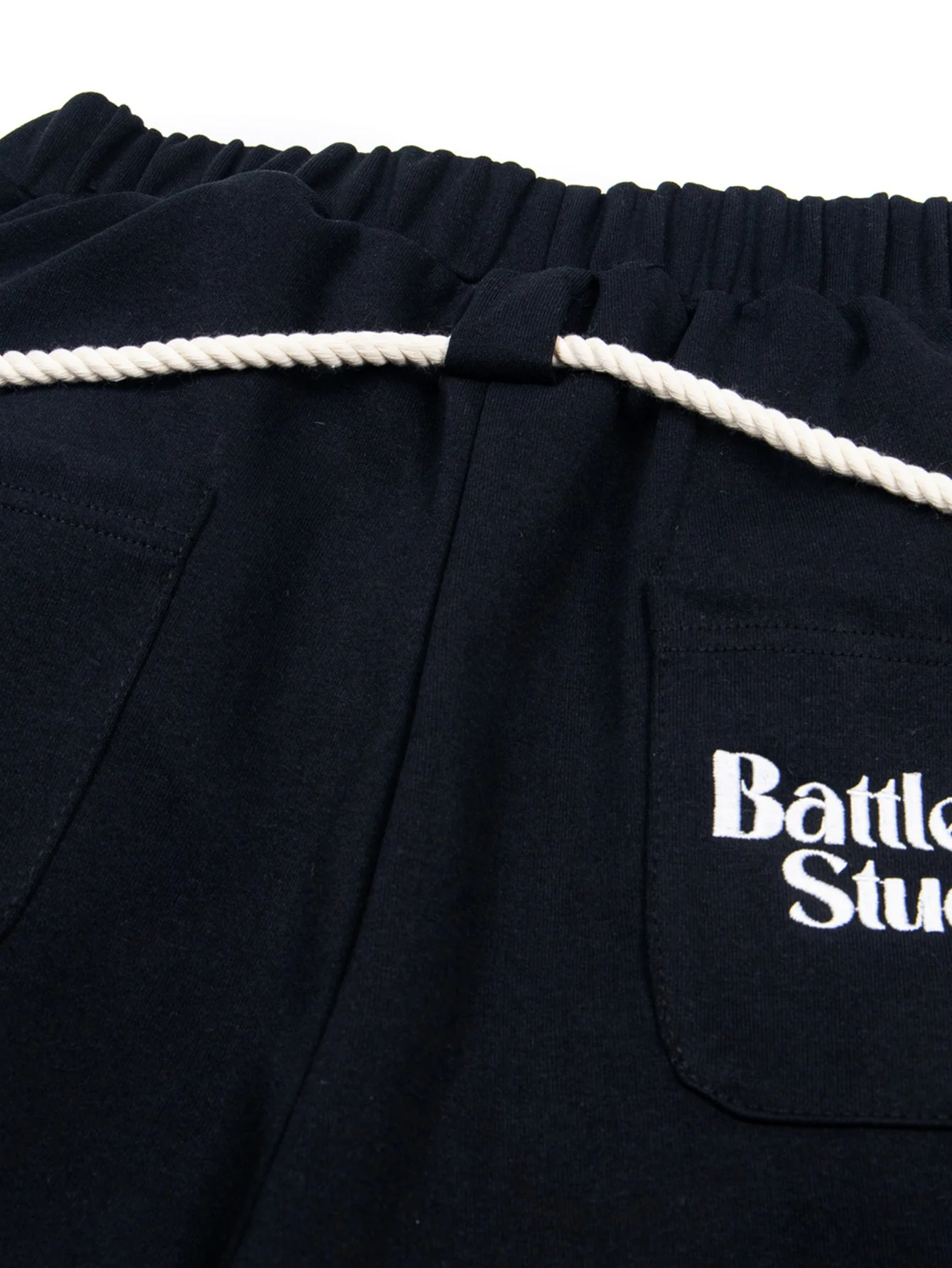 Weit geschnittene Baggy-Sweatpants mit Kordelzug - Image 11
