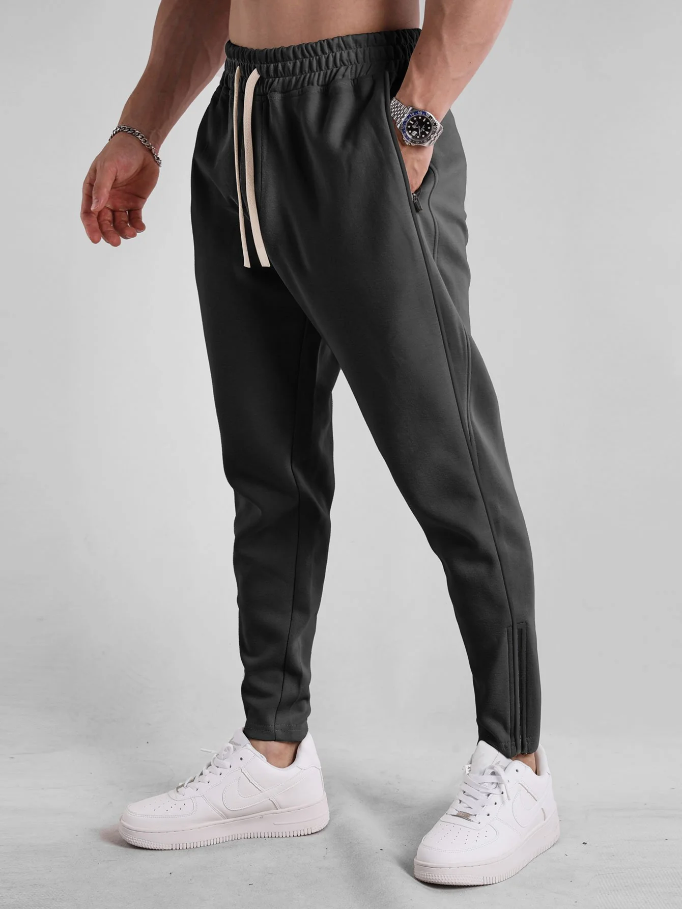 Zip-Hem-Jogginghosen - Image 4